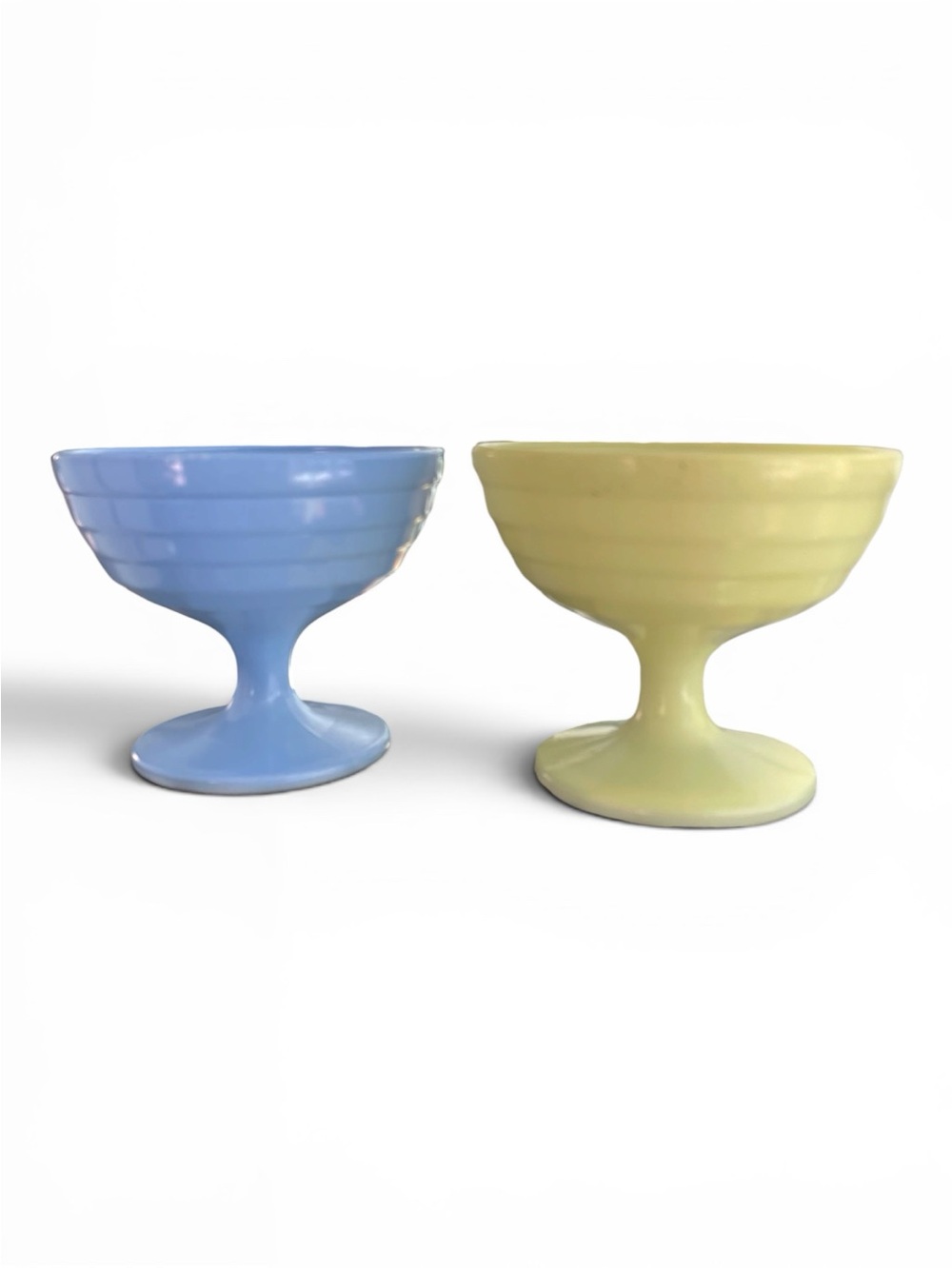 Set of 2 Hazel-Atlas moderntone platonite dessert cups, vintage, 1940’s